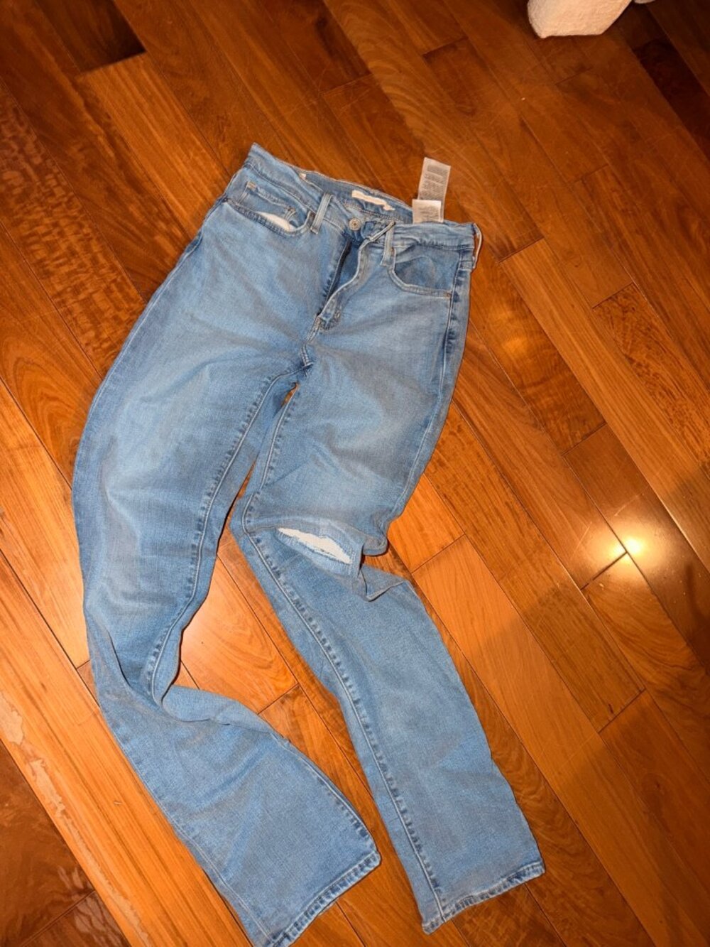 Levi's 724 High Rise Straight Jeans